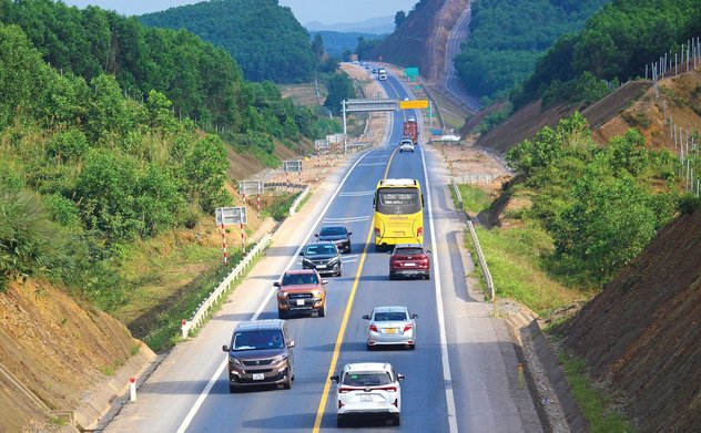 Thủ tướng chỉ đạo đầu tư sớm nhất đối với các tuyến đường bộ cao tốc quy mô 2 làn xe