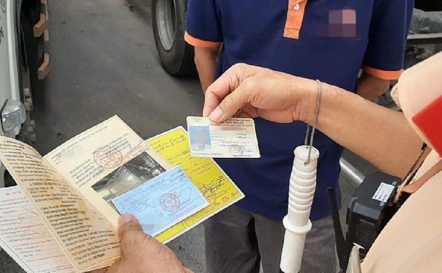 Từ 1/6, thu hồi giấy phép lái xe nếu cho người khác mượn