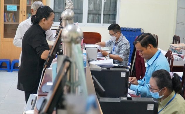 Hơn 46.000 cán bộ dôi dư sau sáp nhập xã, huyện: Giải quyết cách nào? 