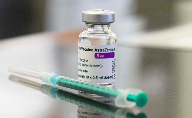 Bộ Y tế Indonesia trấn an người dân về tác dụng phụ của vaccine AstraZeneca