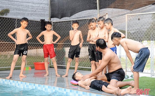 Đa dạng hình thức tuyên truyền phòng, chống đuối nước cho học sinh Hà Tĩnh