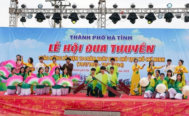 Khai mạc Lễ hội đua thuyền năm 2024 tại Thành phố Hà Tĩnh