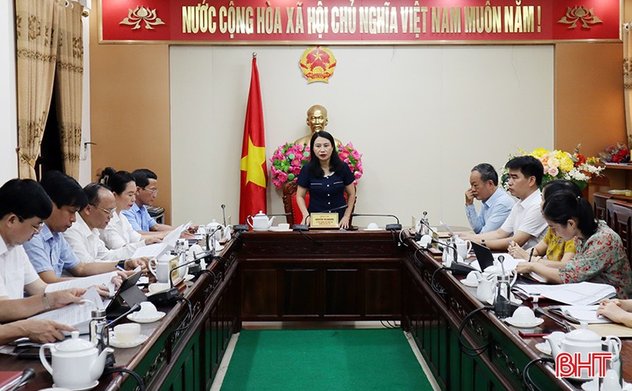 Soát xét các nội dung thuộc lĩnh vực tư pháp trình kỳ họp HĐND tỉnh