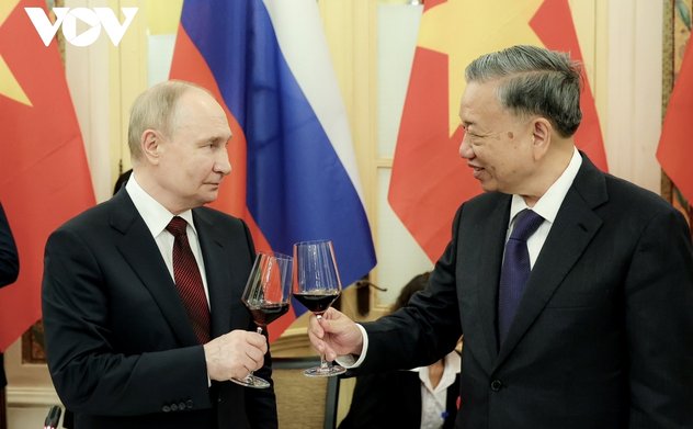 Toàn cảnh chuyến thăm Việt Nam của Tổng thống Nga Vladimir Putin 