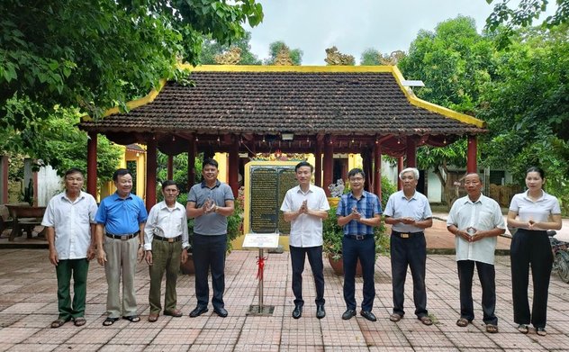 Thuận Lộc: Gắn bảng mã QR số hóa giới thiệu thông tin du lịch tại các di tích trên địa bàn xã