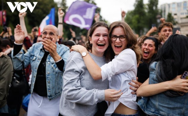 Bất ngờ bầu cử Quốc hội Pháp: Sự trở lại của cánh tả 