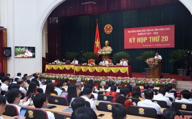Sáng nay, HĐND tỉnh Hà Tĩnh tiếp tục phiên chất vấn và trả lời chất vấn