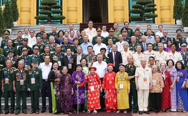Chủ tịch nước Tô Lâm: Các gia đình chính sách phải luôn được hưởng đầy đủ thành quả của sự nghiệp đổi mới