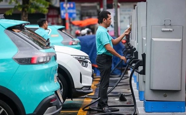 Sớm có chính sách ưu đãi cho nhà đầu tư trạm sạc điện 