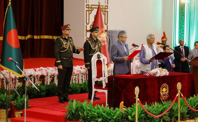 Chính phủ lâm thời Bangladesh tuyên thệ nhậm chức