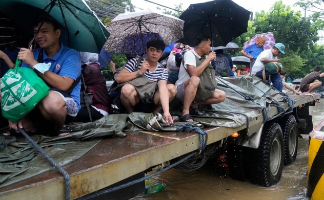 Trung Quốc nâng cảnh báo bão Yagi lên mức gần cao nhất 