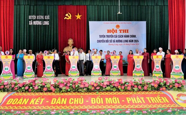 Sôi nổi hội thi tuyên truyền cải cách hành chính, chuyển đổi số xã Hương Long (Hương Khê)