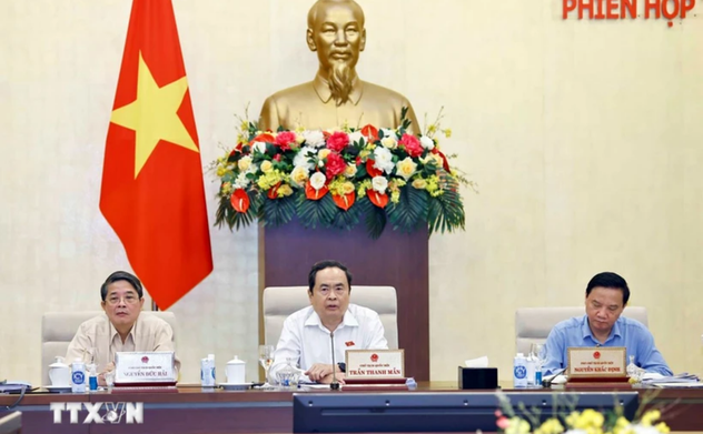 Ủy ban Thường vụ Quốc hội thông qua nghị quyết sắp xếp đơn vị hành chính cấp huyện, cấp xã Hà Tĩnh