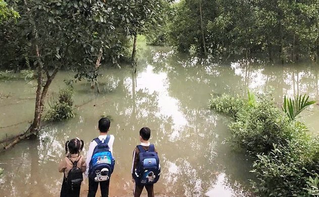 Hương Khê: Gần 5.000 học sinh phải nghỉ học do mưa lũ