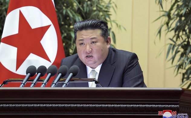 Ông Kim Jong-un cảnh báo nguy cơ chiến tranh hạt nhân