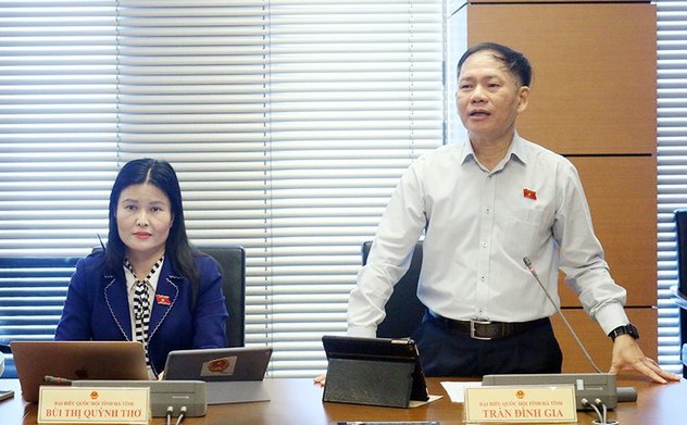 ĐBQH Đoàn Hà Tĩnh góp ý xây dựng một số dự án luật thuế