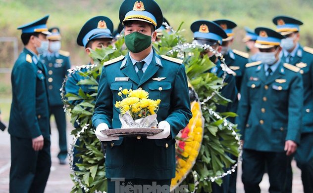 Hi sinh đâu chỉ có trong thời chiến