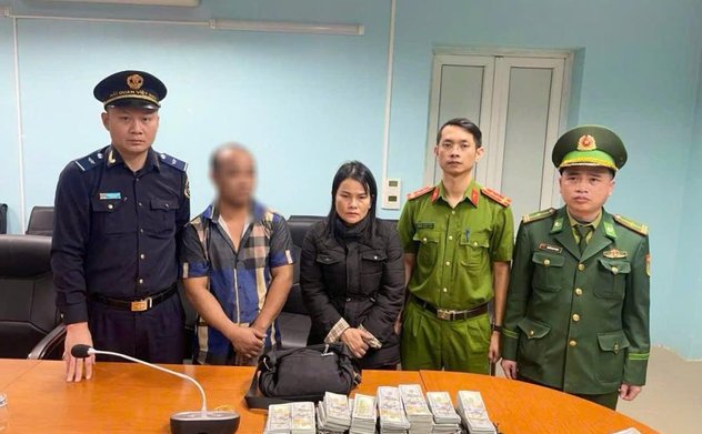 Vận chuyển, mua bán hơn 100 tỷ đồng qua biên giới, hai chị em bị khởi tố