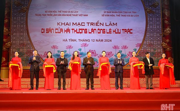 Khai mạc Triển lãm Di sản của Hải Thượng Lãn Ông Lê Hữu Trác 