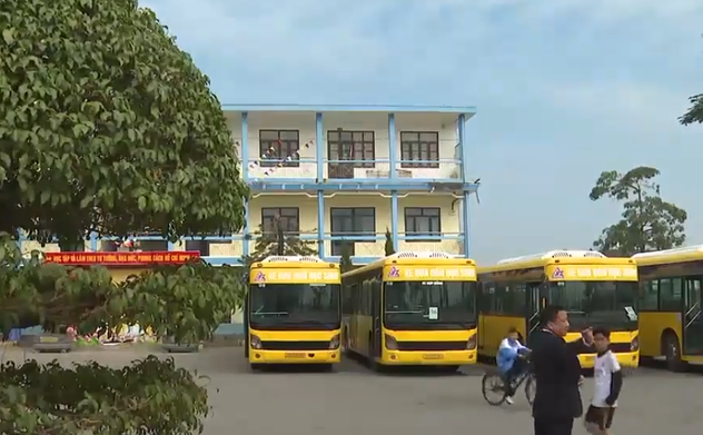 Xe đưa đón học sinh phải sơn màu vàng, có cảnh báo từ 1/1/2025 