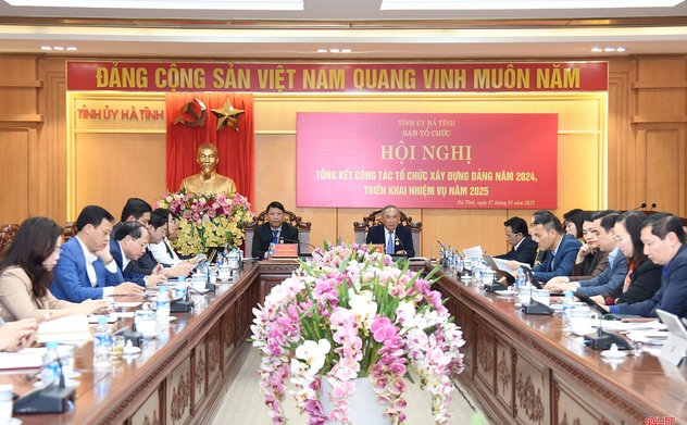 Tiếp tục tham mưu thực hiện hiệu quả công tác tổ chức xây dựng Đảng