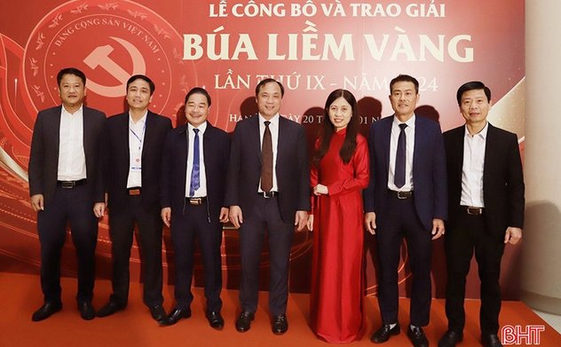 Báo Hà Tĩnh được vinh danh tại Giải Búa liềm vàng toàn quốc lần thứ IX 
