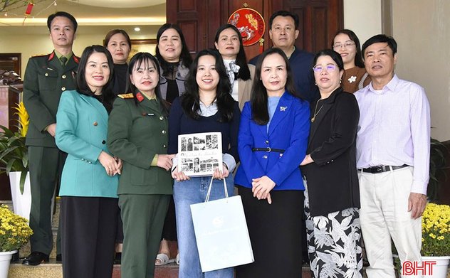 Hà Tĩnh có 5 nữ tân binh sẵn sàng lên đường nhập ngũ 