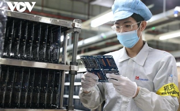 Đào tạo nhân lực chất lượng cao: Đại học cần trở thành trung tâm nghiên cứu 