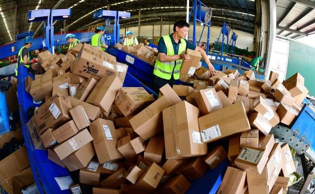 Từ hôm nay, hàng hóa nhập khẩu giá trị thấp phải nộp thuế VAT