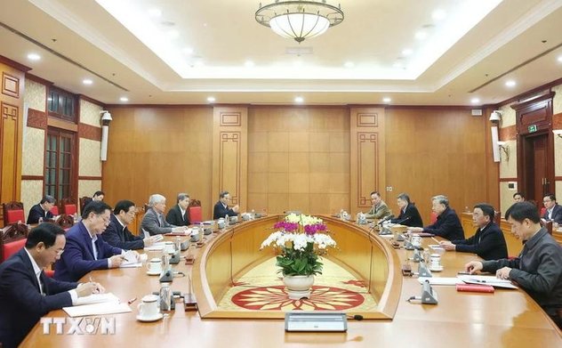 Kết luận một số nội dung, nhiệm vụ tiếp tục sắp xếp, tinh gọn bộ máy của hệ thống chính trị 