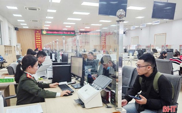 Không để ách tắc, chậm trễ thủ tục hành chính cho người dân