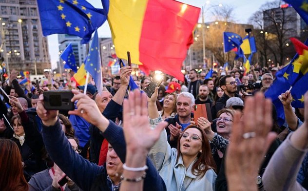 Các cuộc biểu tình phản đối lan rộng khắp Đông Âu