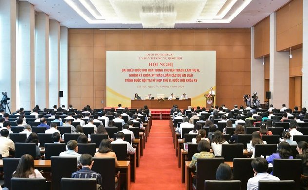 Hôm nay, đại biểu Quốc hội chuyên trách thảo luận các dự luật trình Kỳ họp thứ 9