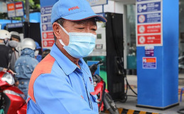 Giá xăng, dầu cùng tăng 