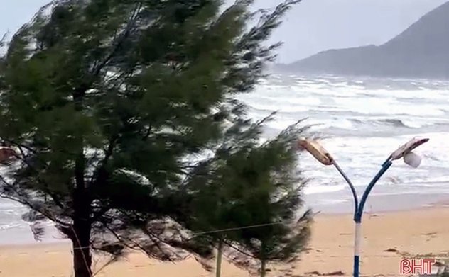 Gió mùa Đông Bắc tràn về: Ứng phó diễn biến của mưa dông kèm lốc, sét