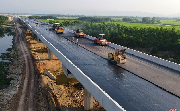 Thông xe cao tốc Bãi Vọt - Hàm Nghi - Vũng Áng vào ngày 19/4