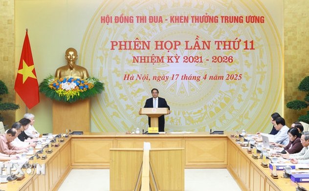 Khen thưởng phải đi đôi với nhân rộng điển hình tiên tiến 