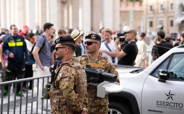 'Vành đai thép' bảo vệ tang lễ Giáo hoàng Francis 