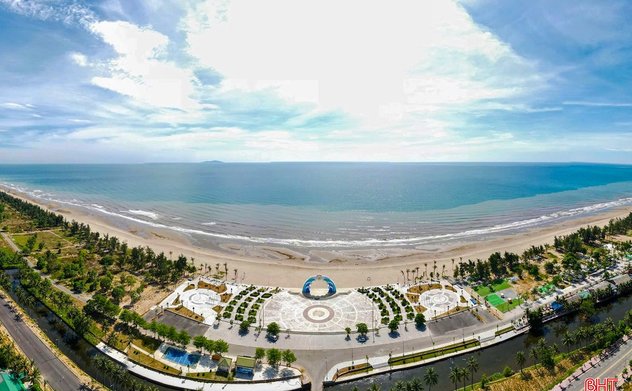 Rực rỡ sắc màu tại Khu du lịch biển Xuân Thành 