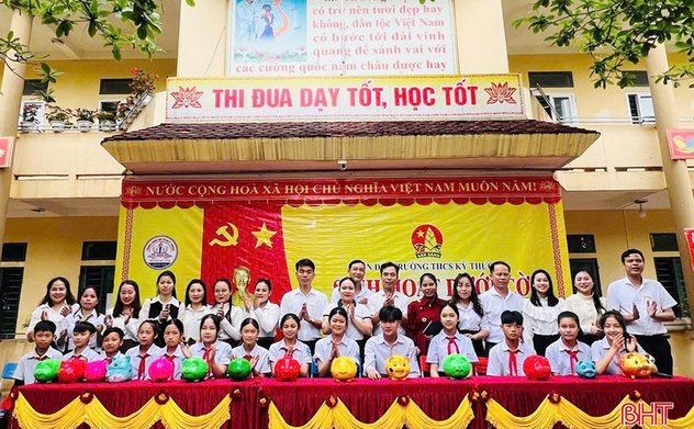 Dâng lên Người những bông hoa “nghìn việc tốt” 
