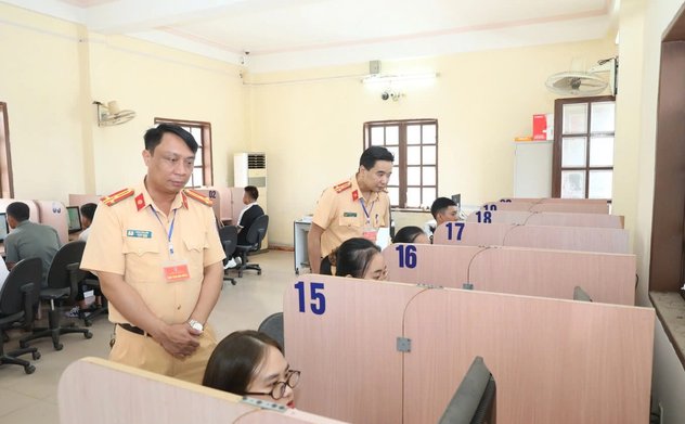 Từ 1/6, thi sát hạch lý thuyết lái xe sẽ dùng bộ đề 600 câu hỏi mới