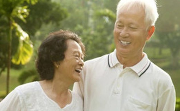 Thời tiết nắng nóng, người cao tuổi dễ gặp bệnh gì, nên ăn gì? 