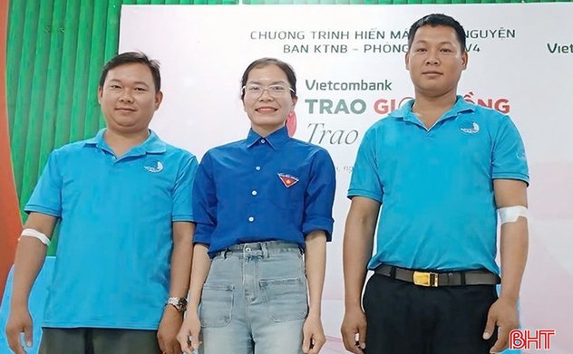 3 đoàn viên thanh niên Hà Tĩnh vượt hơn 70 km hiến máu cứu người 