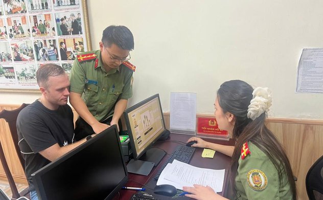 Đẩy nhanh cấp tài khoản định danh điện tử mức độ 2 cho người nước ngoài tại Hà Tĩnh