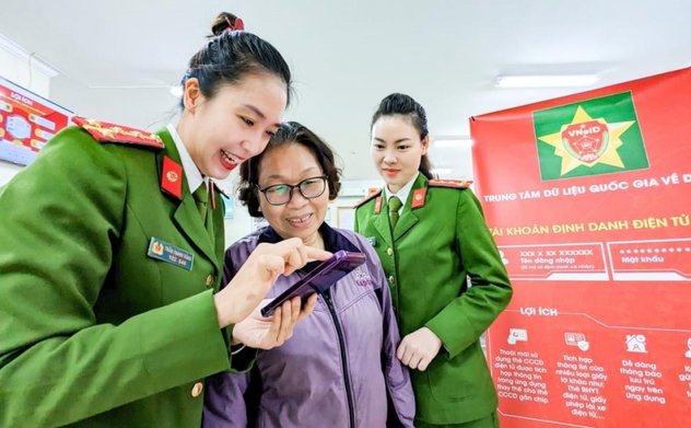 Mang “trái tim số” đến gần hơn với Nhân dân 