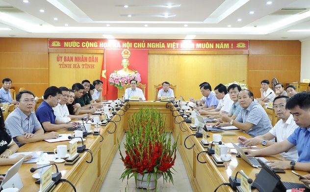 Hà Tĩnh tiếp tục ban hành công điện khẩn, tổng lực ứng phó bão số 5