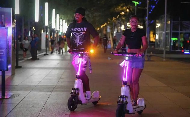 Đề xuất cấm scooter điện gây tranh cãi ở Houston