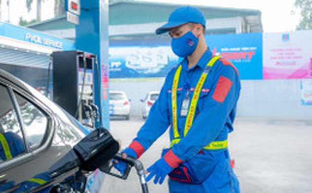 Giá xăng, dầu cùng tăng 