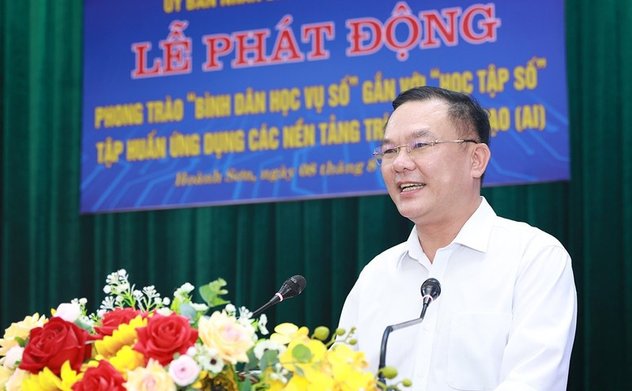 Xây dựng phong trào “Bình dân học vụ số” gắn liền “Học tập số” ở phường Hoành Sơn 