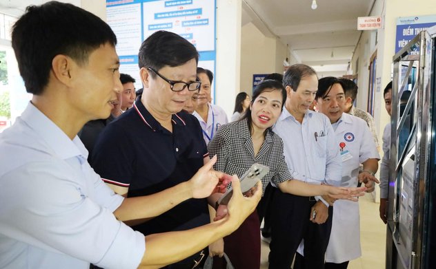 Bệnh án điện tử được triển khai tại 8 cơ sở y tế ở Hà Tĩnh 